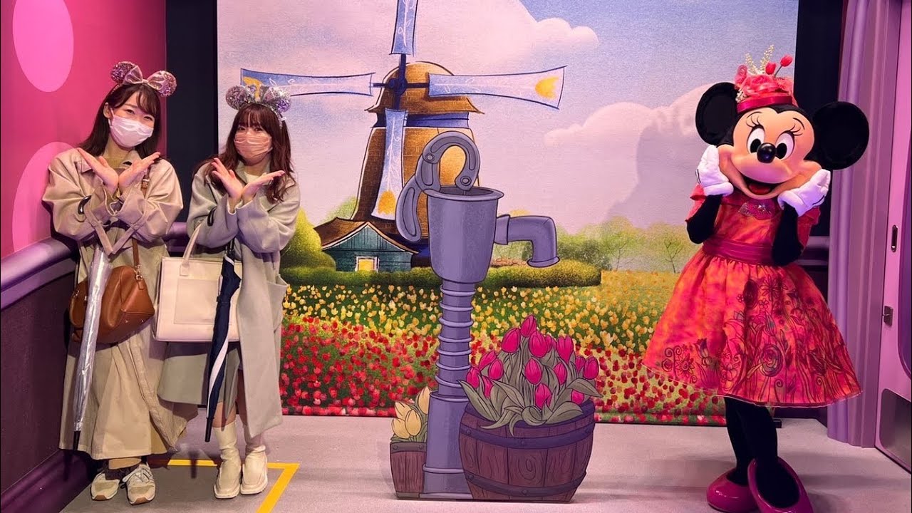 ミニーちゃんにチームYポーズをしてもらいました💗