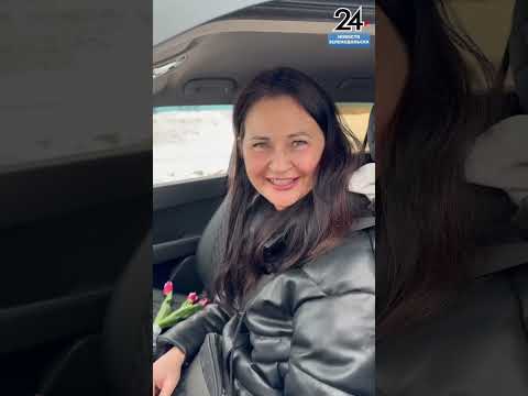 В Зеленодольске сотрудники ГИБДД поздравили женщин-водителей с 8 марта