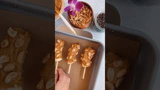 Frozen Banana Snickers 🍌🍫 The BEST Easy Summer Treat!