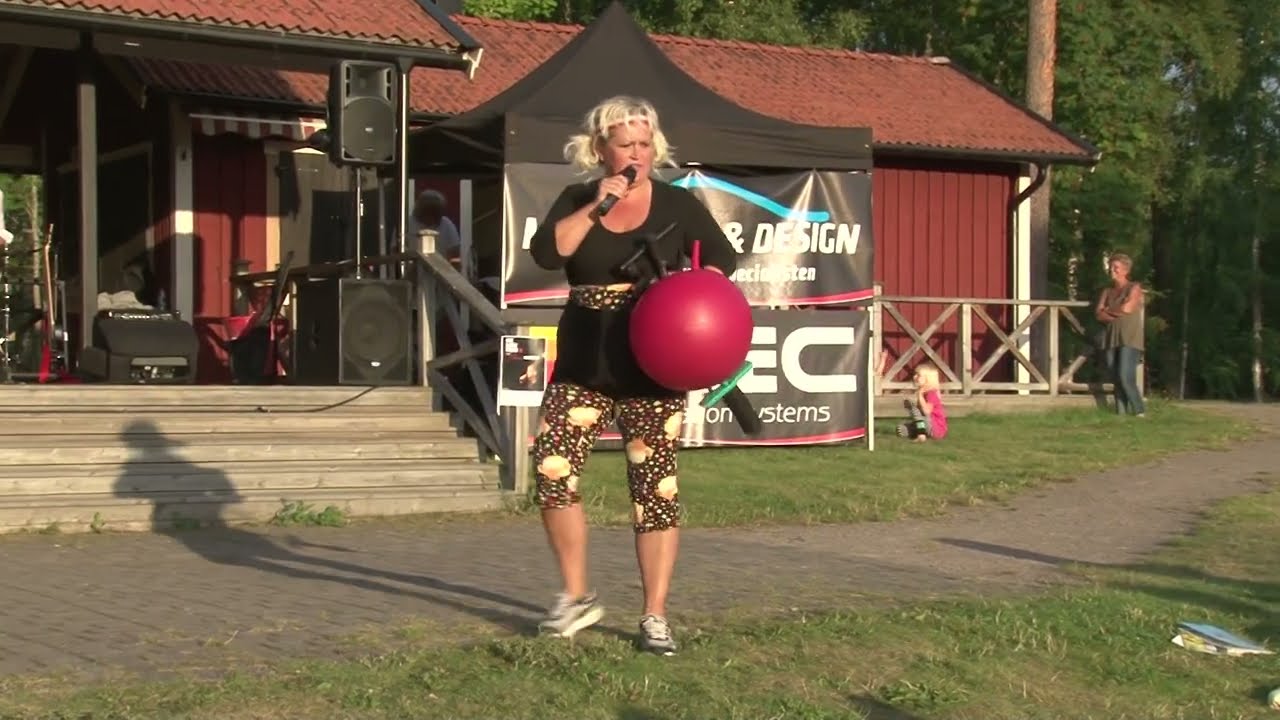 20110809 Жоке и Лена в Пикассо, часть 2