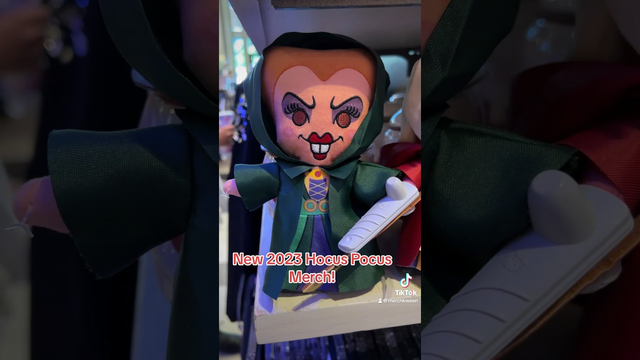 New HOCUS POCUS Merch has arrives at Disneyland! 