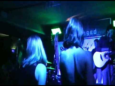 Dance Sister Dance - DeCordoba Live at Replugged J...