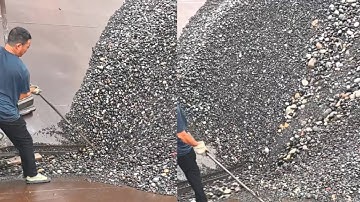 So smooth! Unloading pebbles from a 2500-ton sand barge.  | Satisfactory video