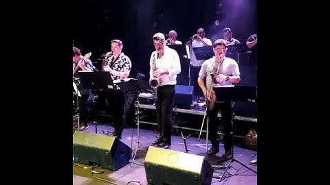 Thumbnail of SpokFrevo Orquestra: Banho de Cheiro (trecho)