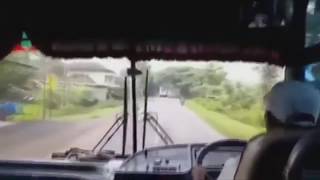Как в индии водят автобусы