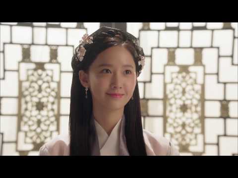 [The King in Love] Ep 22_Si Wan and Jong Hyun were captivated by YoonA's beauty