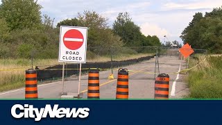 Residents question safety at site of deadly six-person Barrie crash