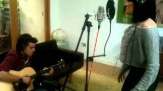 Jessie J singing Do It Like A Dude - acoustic