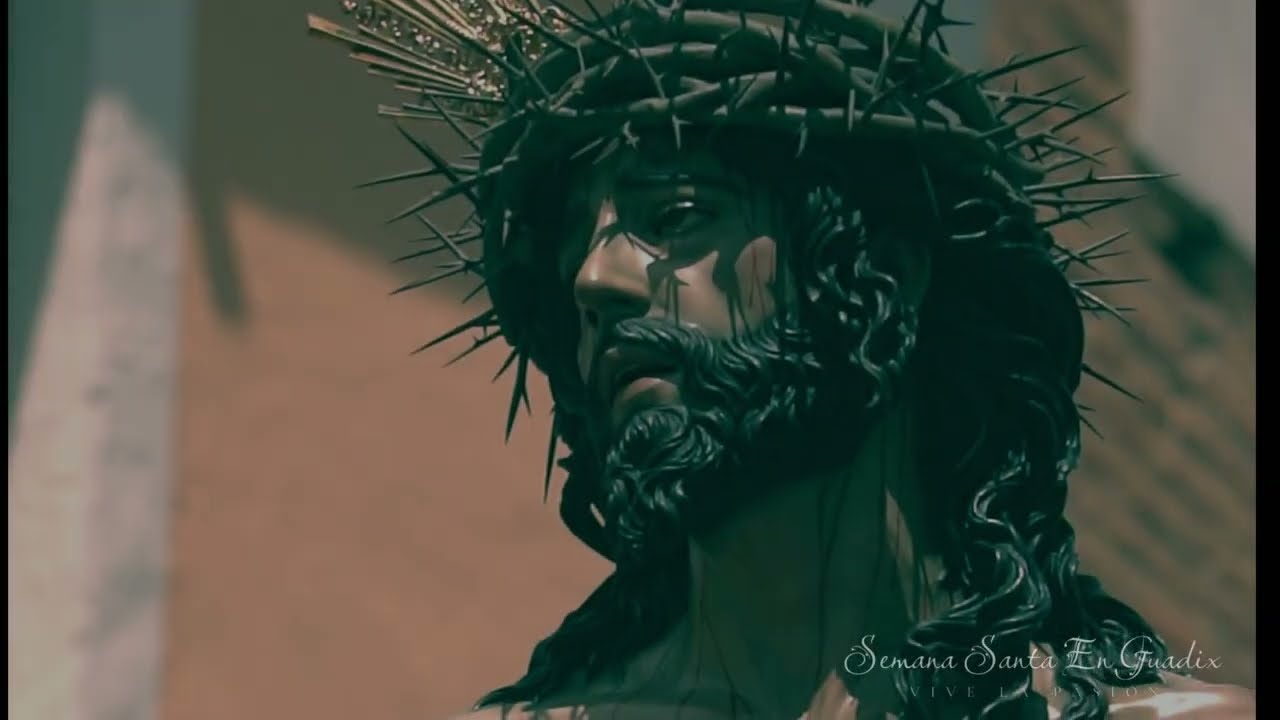 Nuestro Padre Jesús de la Pasión ante Caifás y Ntra. Sra. del Rosario en sus Misterios Dolorosos.