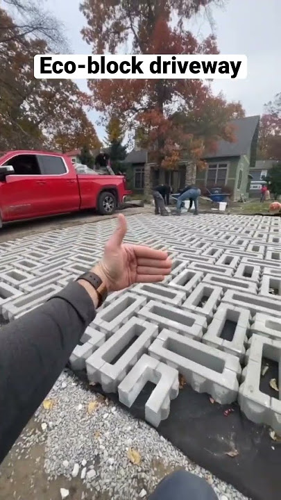 Drive in the front lawn #hardscapebrotherhood