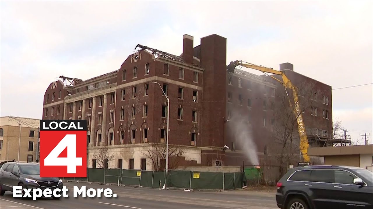 Demolition begins for historic Detroit YMCA building - YouTube