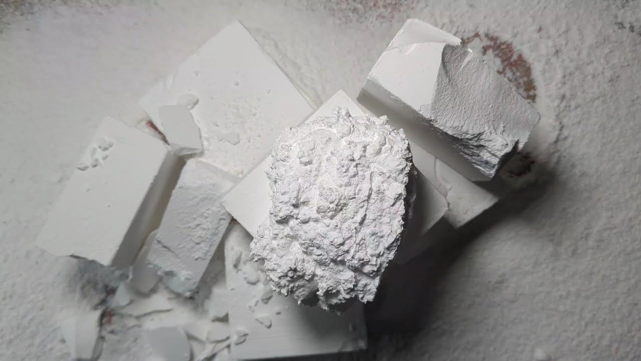 Gym Chalk Crush - YouTube
