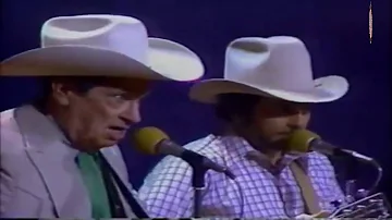 Merle Haggard And Ernest Tubb - Walking the Floor Over You(LIVE)