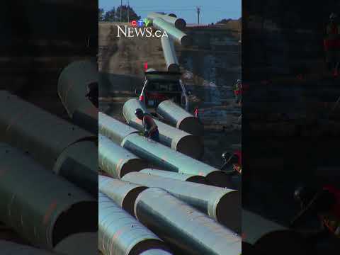 Ottawa Alberta Moving Towards Pipeline Deal Despite B C S Disapproval Sources