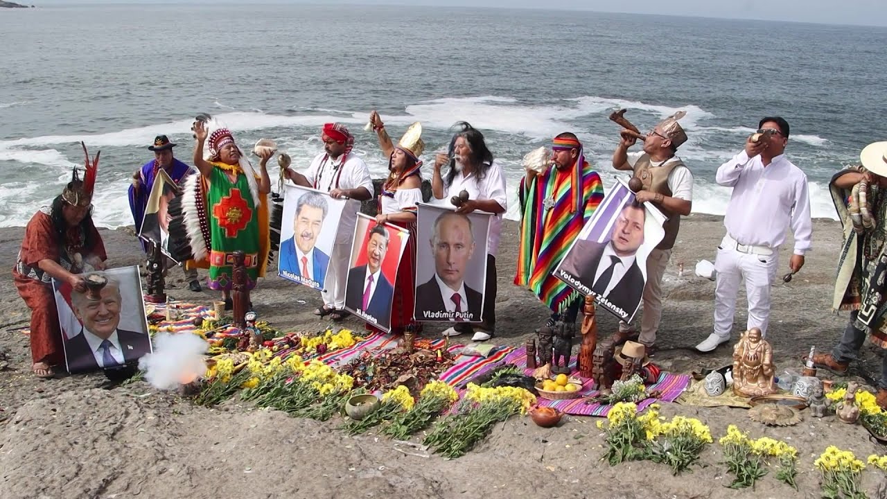 Peruvian shamans perform rituals and make new year predictions | AFP