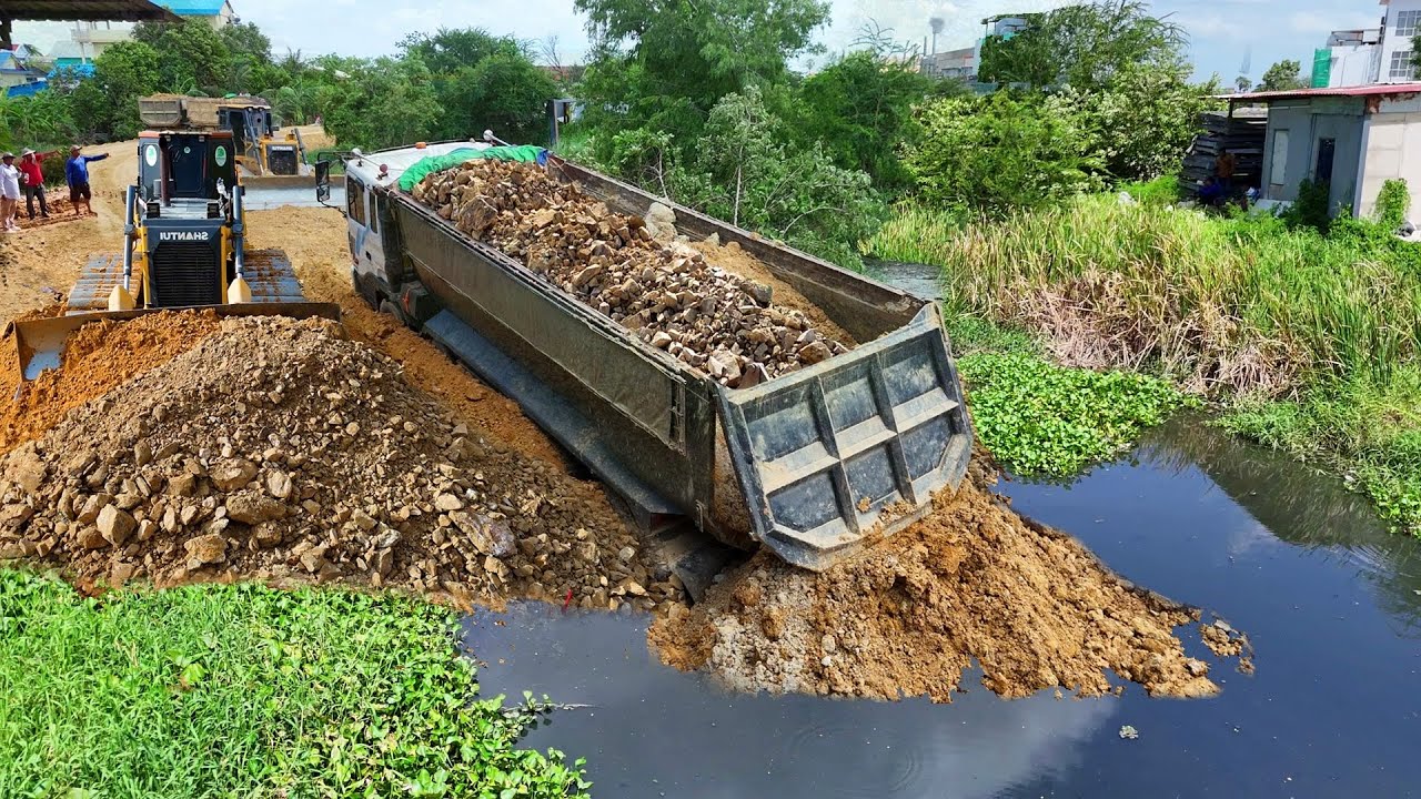 Full Video! Be cautious Landfill Task! Truck 25.5Ton Dumping Soil Stuck, Technique Rescue By Dozer