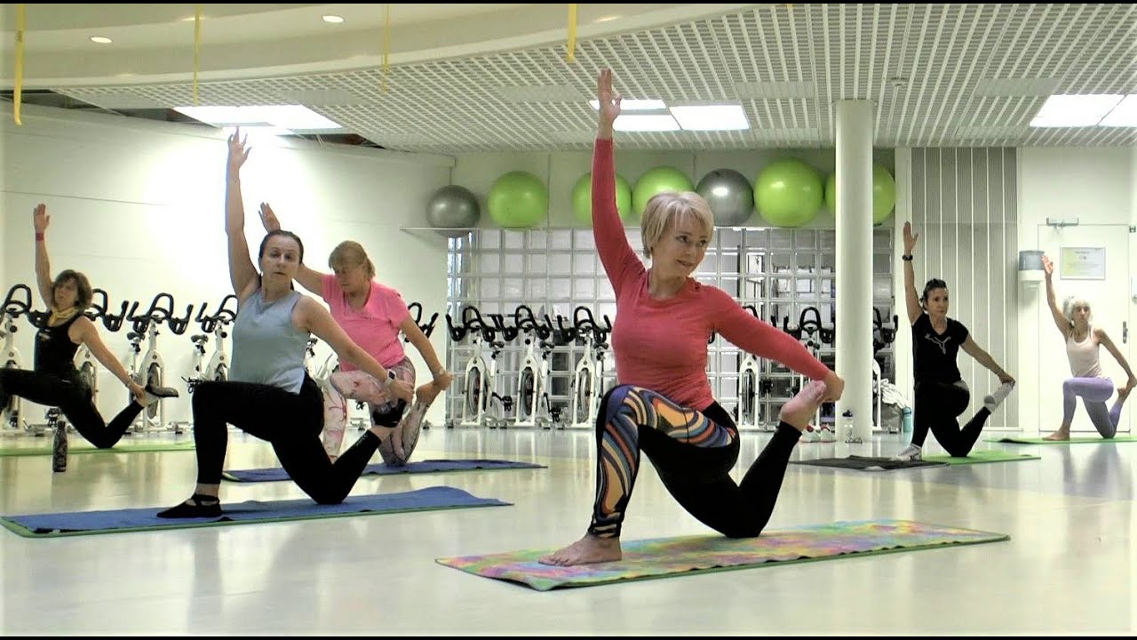 Yoga für den ganzen Körper. Workout for Strength & Flexibility.