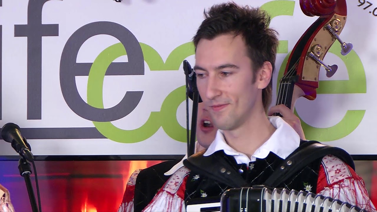 Oddaja Veseli ponedeljek na Golica TV:Danilo s prijatelji