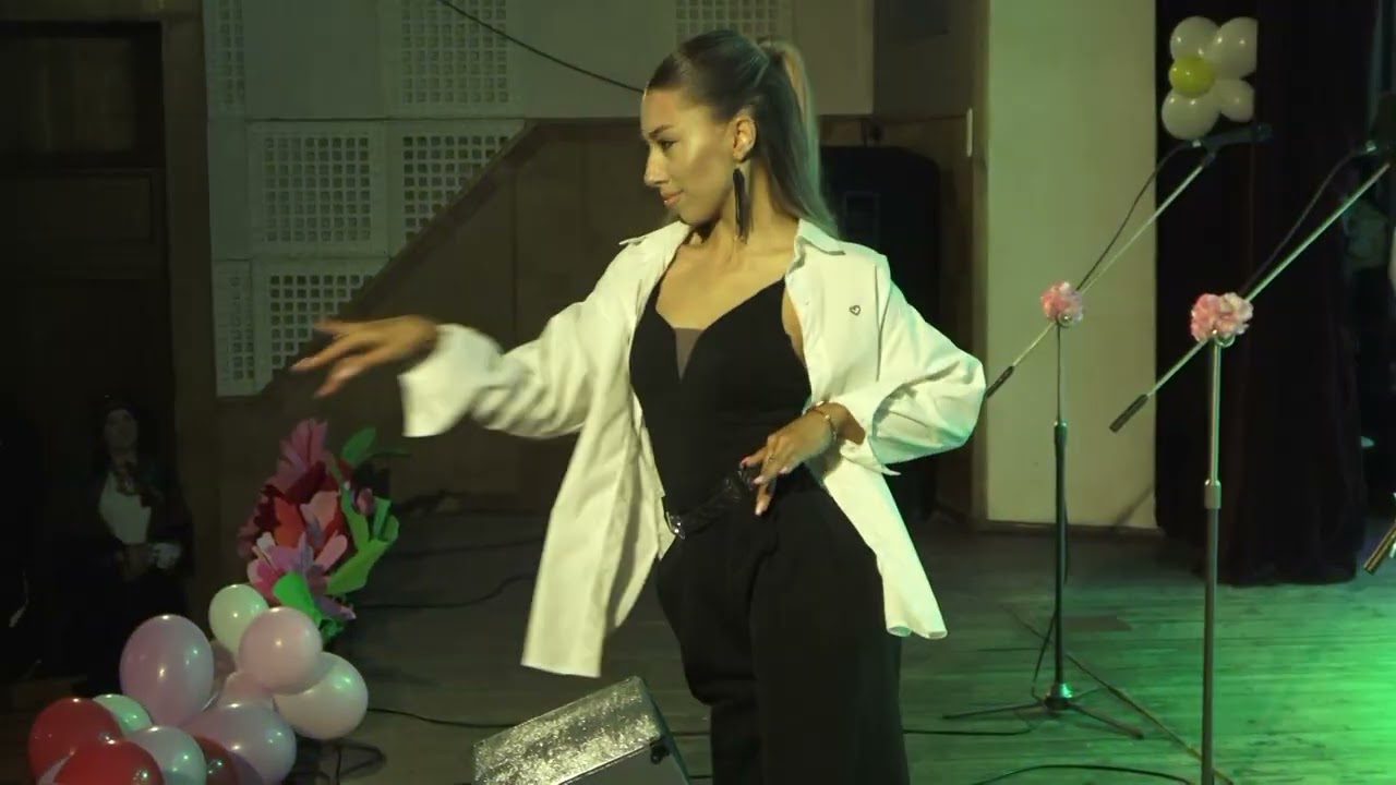 Хореографічний колектив Вікторія - Дівчата в чорному