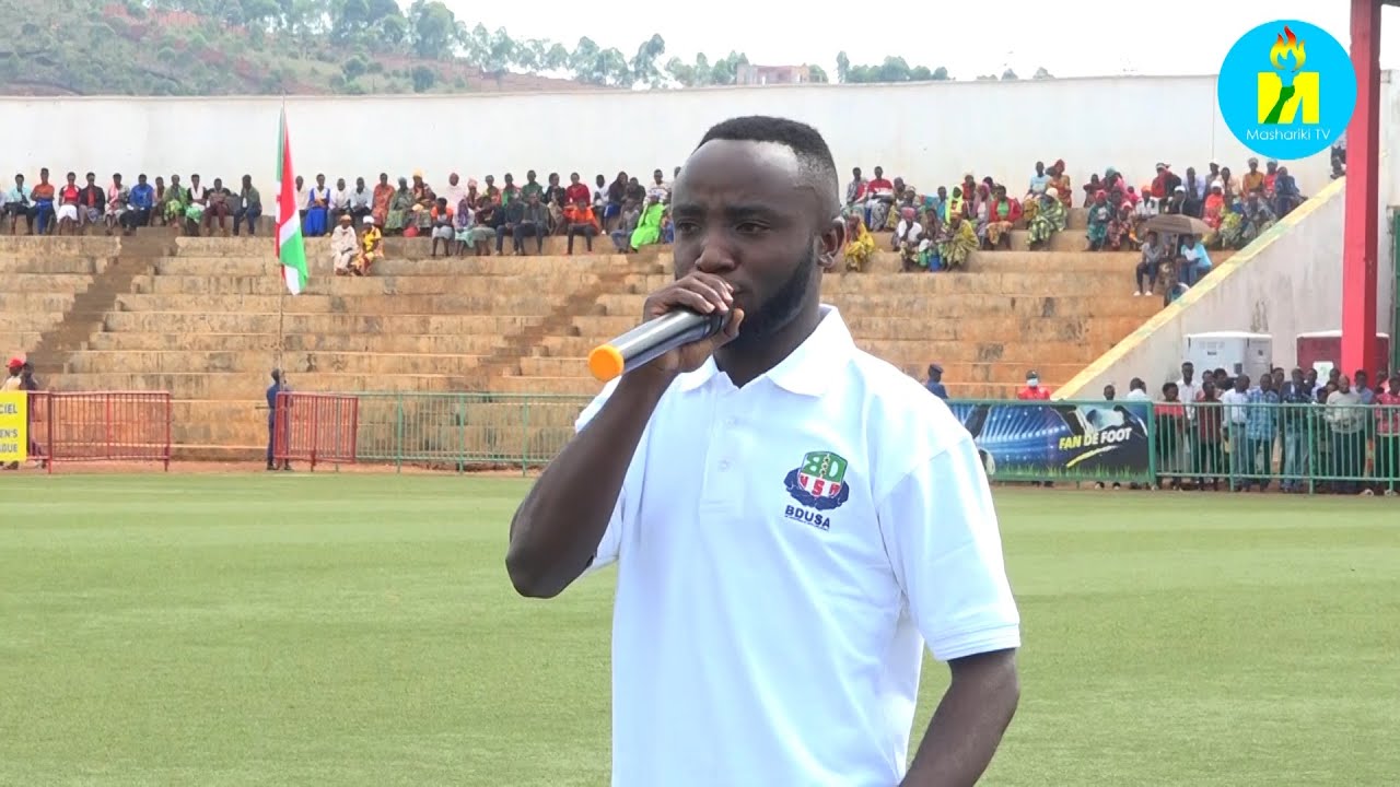 Bakame, umu comédien ava mu ntara ya Makamba, yatwengeje abitavye ihuriro ry'urwaruka.