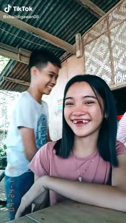 Tiktok cewek ompong Viral