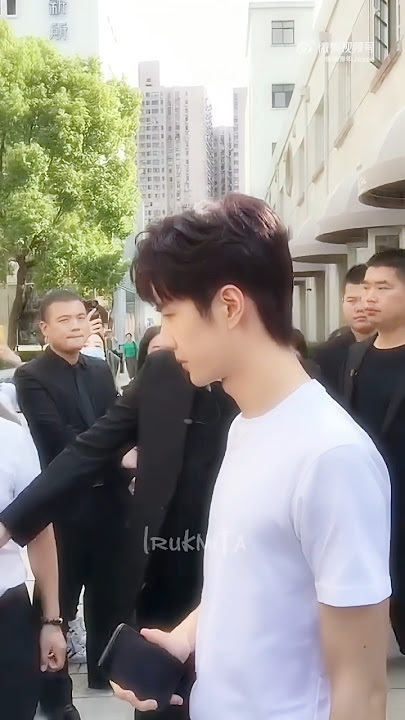 Yibo, white T-shirt 😍😍 ... #wangyibo #王一博 #yibo #wangyibo王一博 #shortvideo #viral
