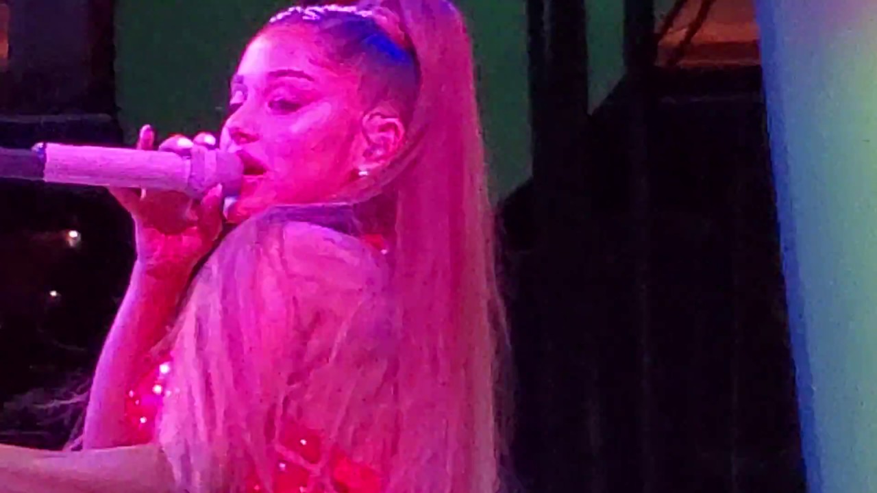 Ariana Grande- Break Free (Sweetener World Tour 2019) Capital One Arena