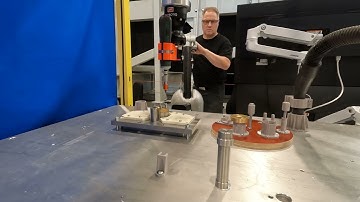 6/8 Remote Handling with Universal Robots UR10e, Screwdriver