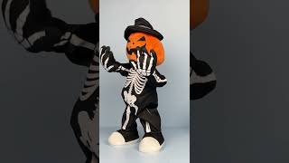 I’m Scary and I know it! Toys under high voltage coming 27/10 #Halloween #pumpkin #skeleton