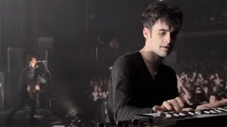 Miniatura de vídeo de "BLACK REBEL MOTORCYCLE CLUB - "Spread Your Love" (Live In London)"