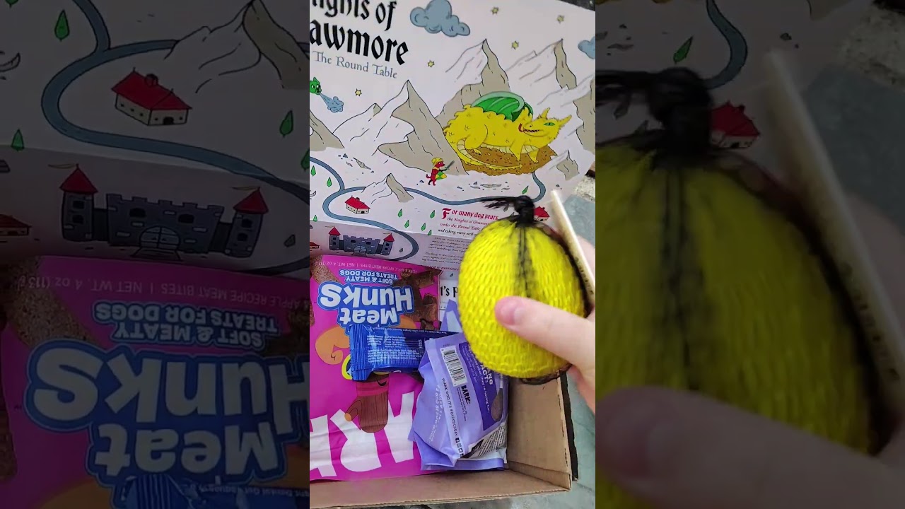 Unboxing April 2025 Bark box! (not sponsored) 