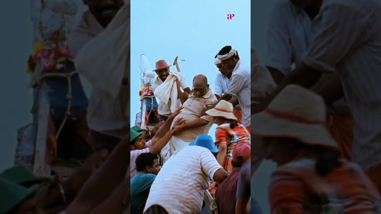 Watch👆Puthiya Theerangal Movie Scenes #puthiyatheerangal #nivinpauly #namithapramod #comedy #shorts