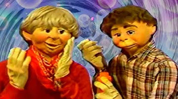 Peppermint Park: "Bubbles" (Creepy Puppet Music Video) [2024]