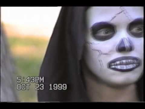 Home Haunt on Wood Walk Lane 2007