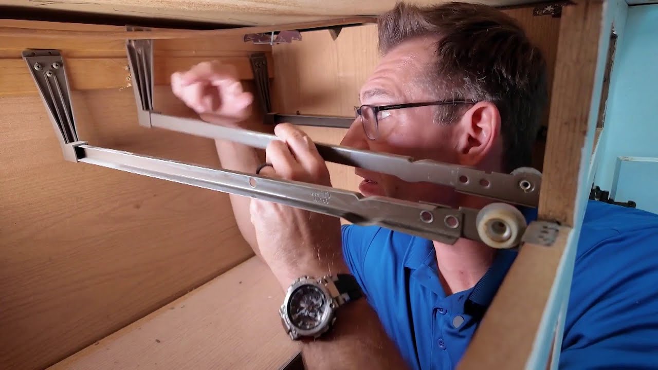 How to Fix a Kitchen Drawer: Easy Steps for Quick Repairs