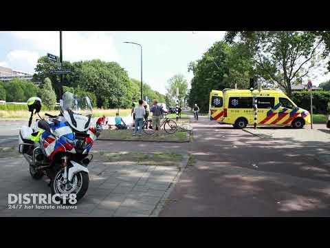 Fietsster gewond na aanrijding met busje Prinses Beatrixlaan Rijswijk