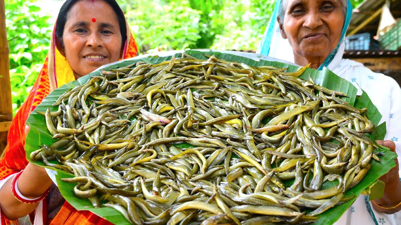 1000 TINY FISHES RECIPE Rare river fresh tiny fish curry by our