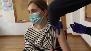 Vacunaciones a profesionales sociosanitarios y dependientes en Etxarri Aranaz