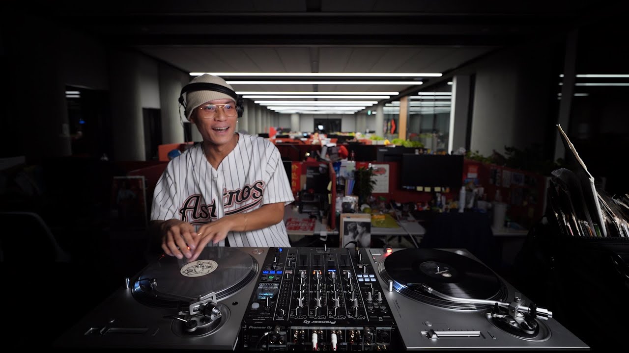 90s Hip Hop, Boom bap, Jazz Rap DJ Set | feat. DJ Tiga | FreeWave