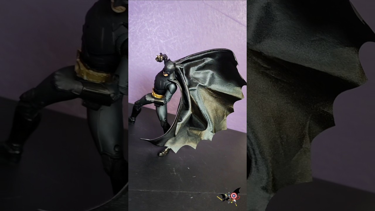 Batman Begins Batman Review! 