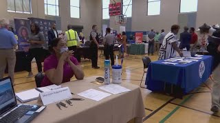 Hundreds seek jobs at Augusta job fair