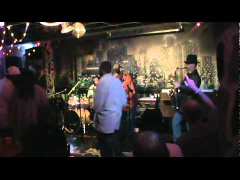 Tee Dee & The BLUESDOG @  Tee Dee's Lounge