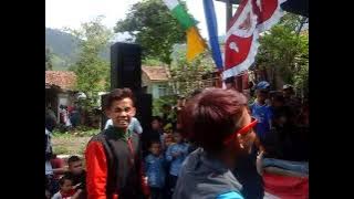 The Attret band cover pelangi dari bomerang