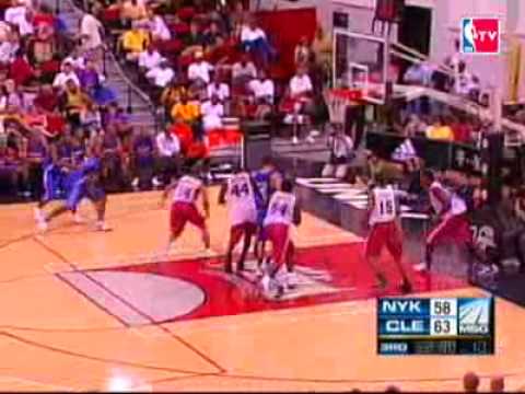 Danilo Gallinari Extended Highlights vs Cavs July 14/08 (+ interview). Knicks 97, Cavaliers 94 at the NBA Summer League 2008. Danilo Gallinari scored 14 points, all in the second half. Gallinari he finished with 14 points on 5-11 FGs, six rebounds and two assists. Boxscore www.nba.com Keys: NBA Summer League 2008 Danilo Gallinari Marco Belinelli moves game play dunk pass shot New York Knicks Cavaliers tv Andrea Bargnani Chandler Gallinari Balkman Collins Roberson Hunter Wafer Holland Graves Songtao Hall Johnson Miller Robinson All rights reserved: NBA.com www.nba.com