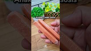 Download Lagu Cooking sausages at the request of the daughter MP3