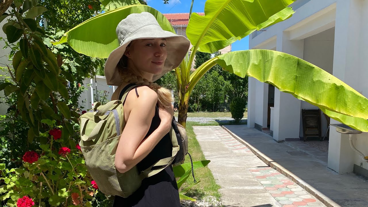 MY ULTRA MINIMALIST CARRY ON BACKPACK 🎒 - What I pack for a 7 days trip ...