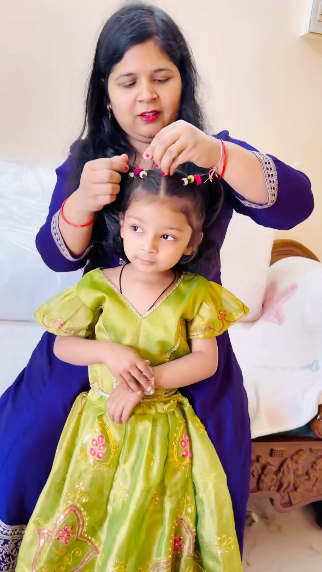 Tooktook mummy kya manayenge aj ready hoke?