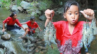 Woman with small girl shower in the river and saw shrimp for cook |give to dog- Eating delicious