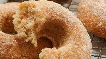 Easy Baked Apple Cider Doughnuts