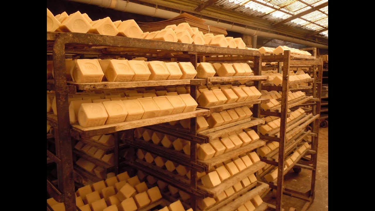 Savon de Marseille- French Soaps Fabrication - YouTube